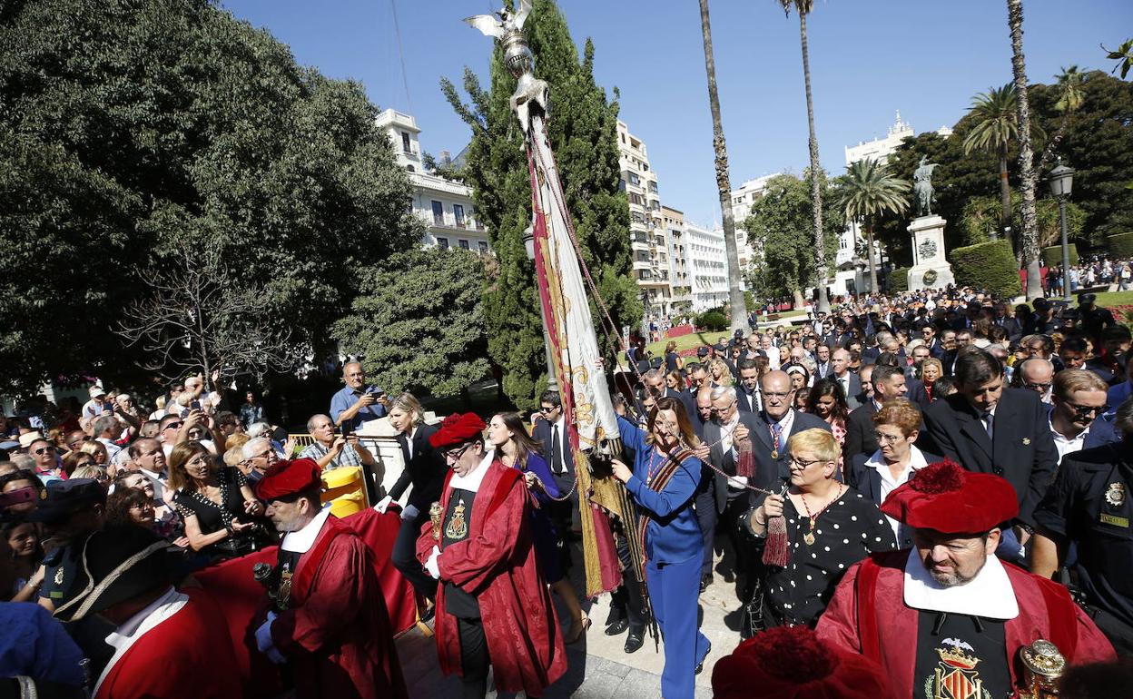 La concejala María José Catalá, en 2019 a la salida del Parterre de la procesión cívica