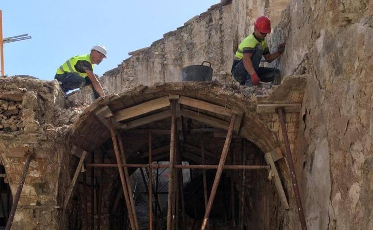 Los trabajos que se están llevando a cabo en el Molí de Giner de Xaló. 