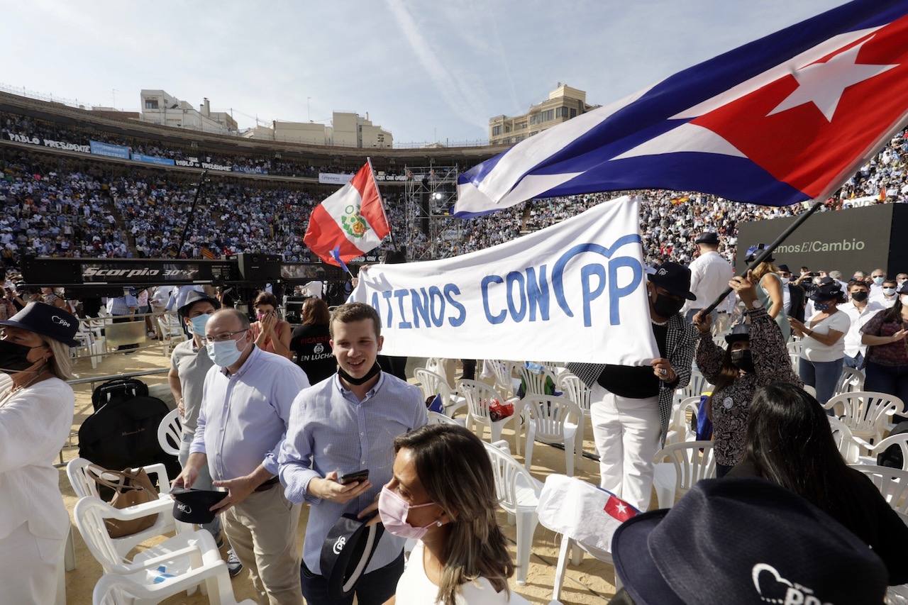 Fotos: El PP clausura la Convención Nacional del partido en la plaza de toros de Valencia