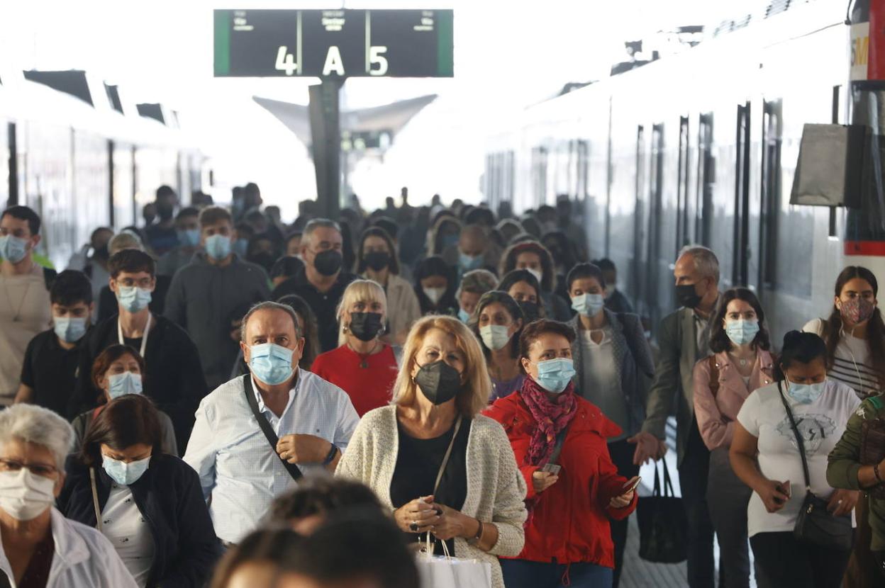 Nueva jornada de huelga de Cercanías en Valencia. 