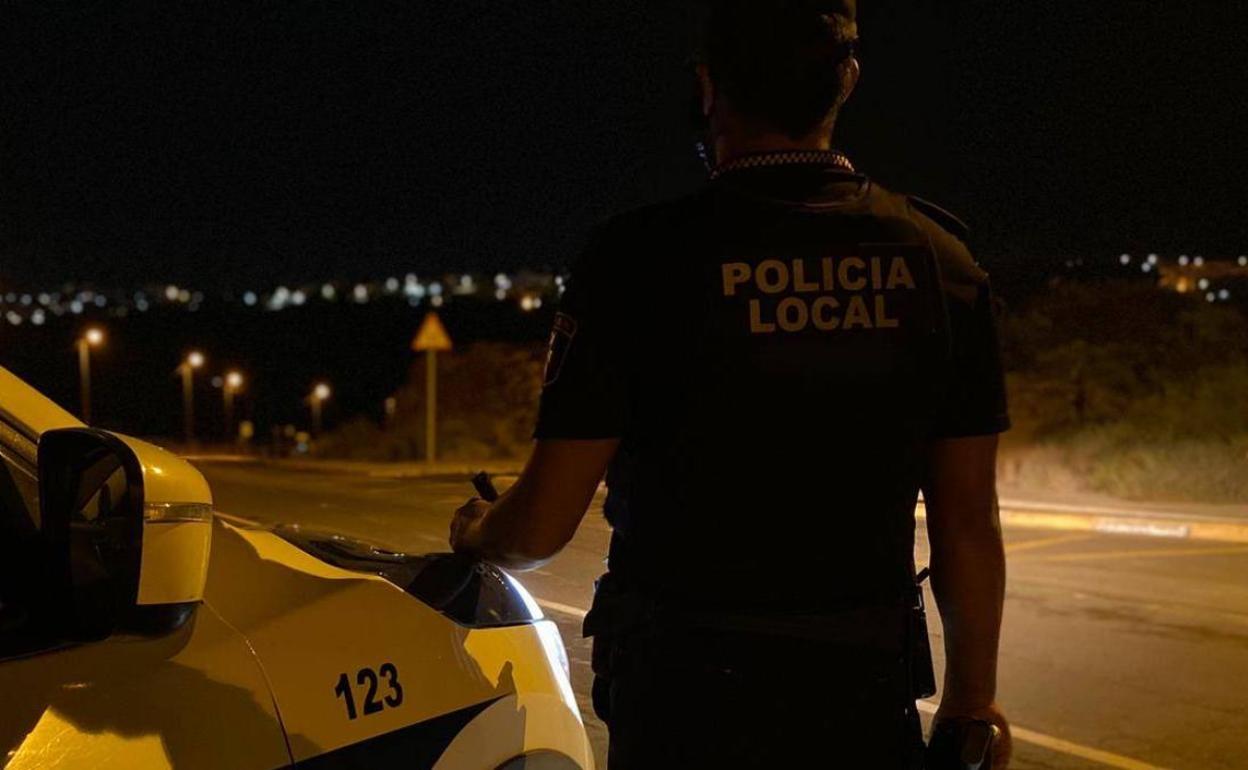 Dos detenidos en Elche por exhibicionismo ante menores de edad