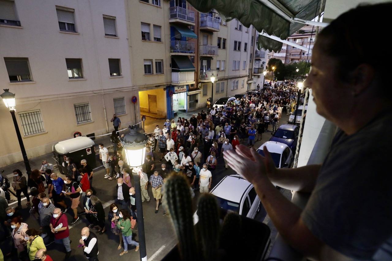 Fotos: Manifestación en La Malvarrosa contra la droga