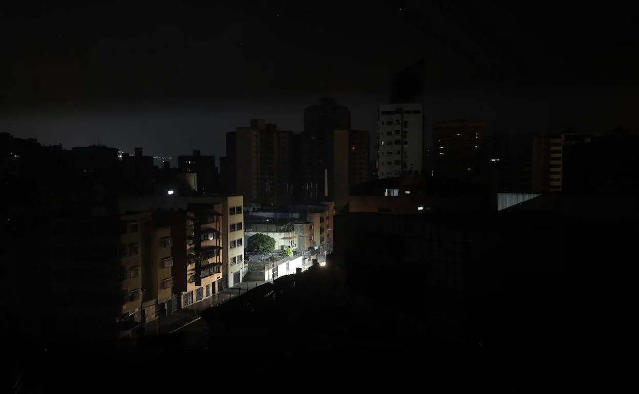 Precio de la luz | Iberdrola anuncia cortes de luz en Valencia ciudad y otros 22 municipios la próxima semana