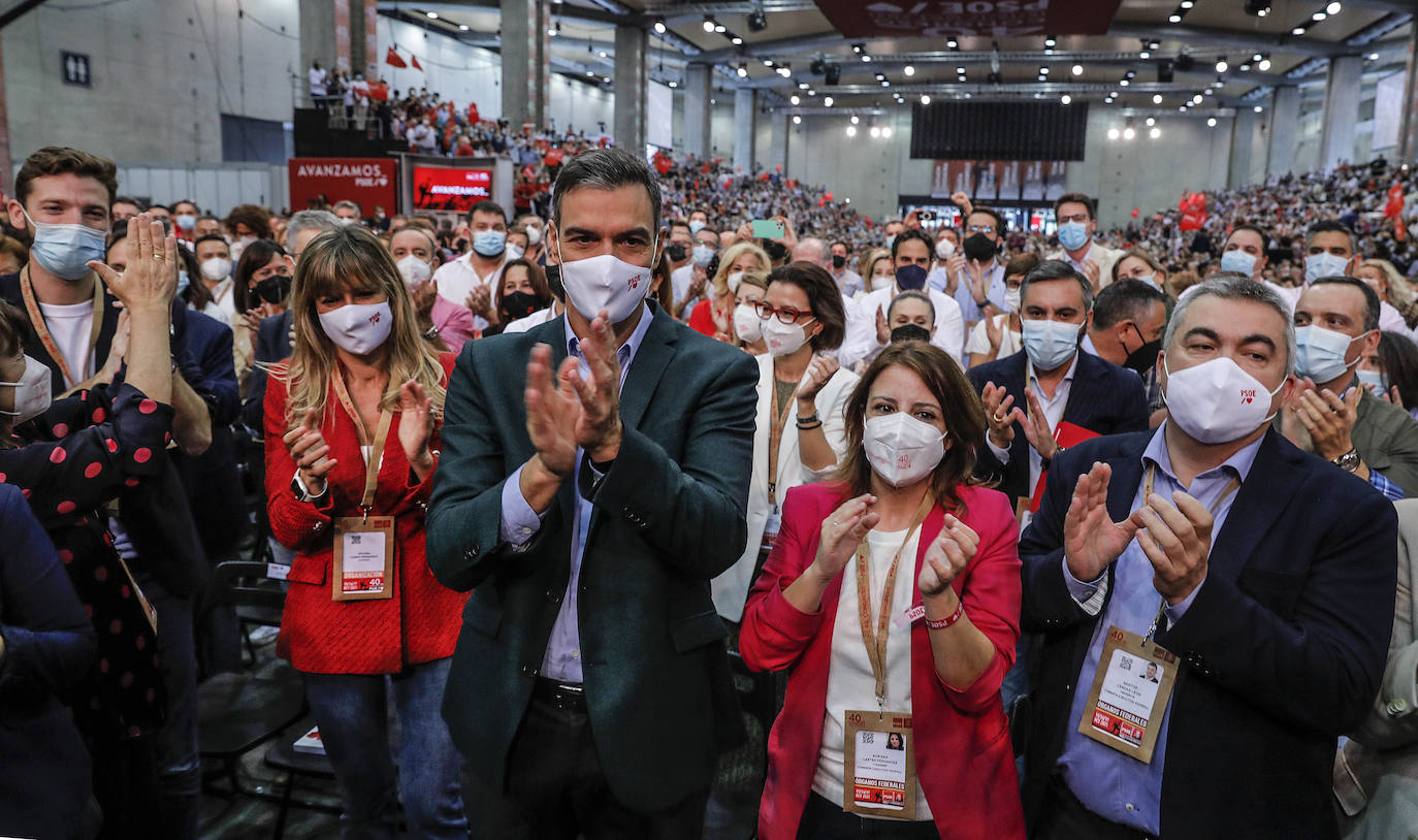 Este domingo se celebra la jornada de clausura del 40 congreso del PSOE. El broche final al cónclave lo pone el líder del PSOE, Pedro Sánchez, con su primer discurso como reelegido secretario general. 