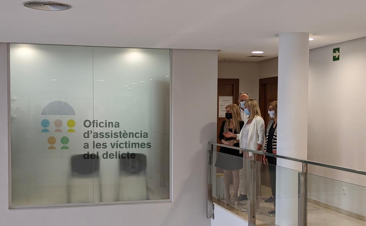 Visita a la Oficina de Asistencia a las Víctimas de Delito. 