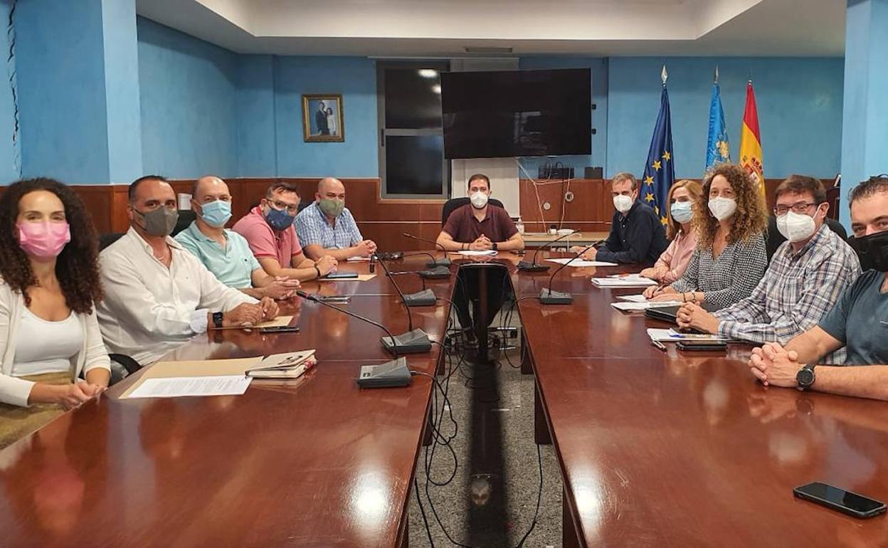 Los presentes en la reunión celebrada recientemente. 