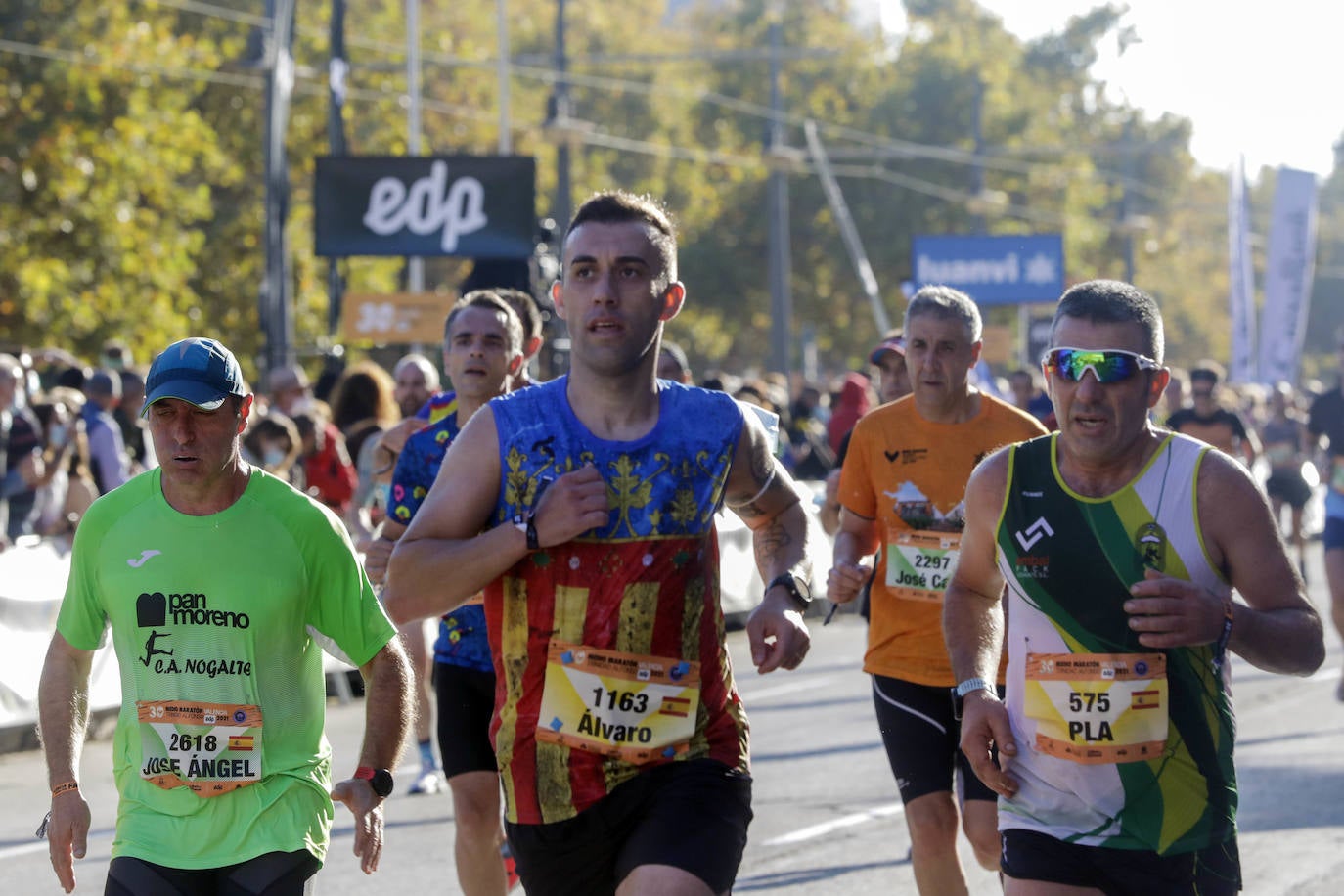 Fotos: Así ha sido la llegada de los héroes a la meta del Medio Maratón de Valencia 2021