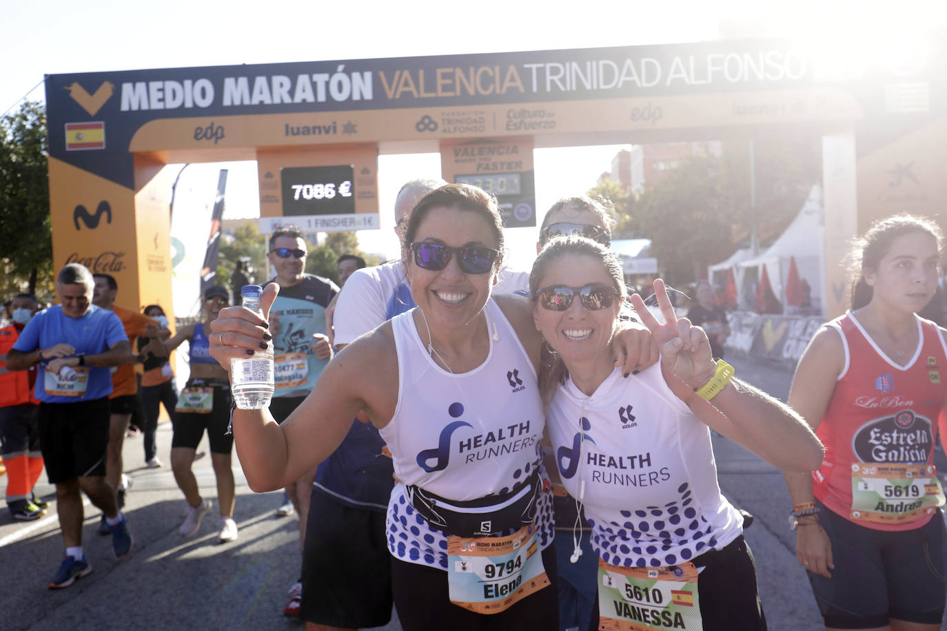 Fotos: Búscate en la meta del Medio Maratón de Valencia 2021 (2)