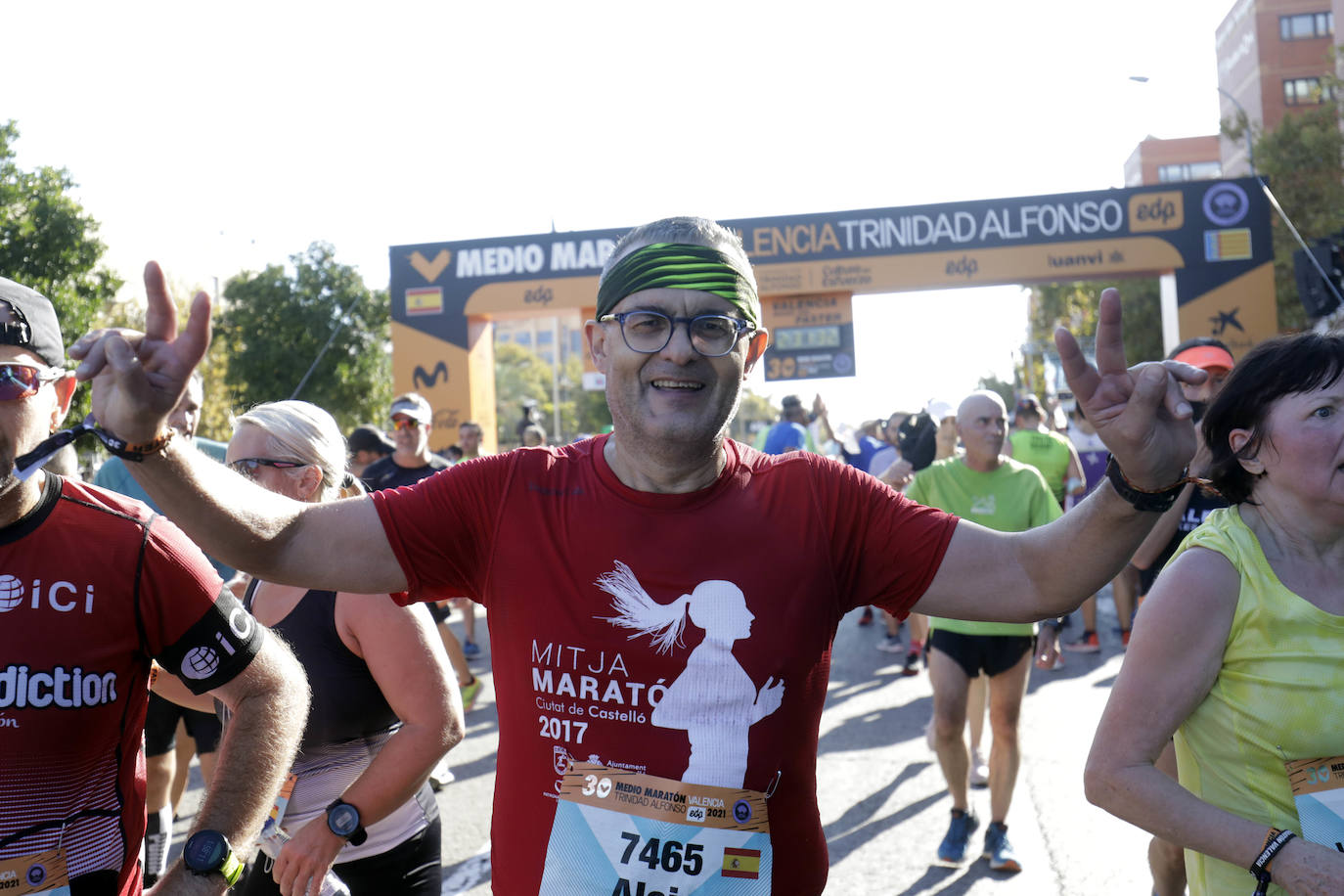 Fotos: Búscate en la meta del Medio Maratón de Valencia 2021 (2)