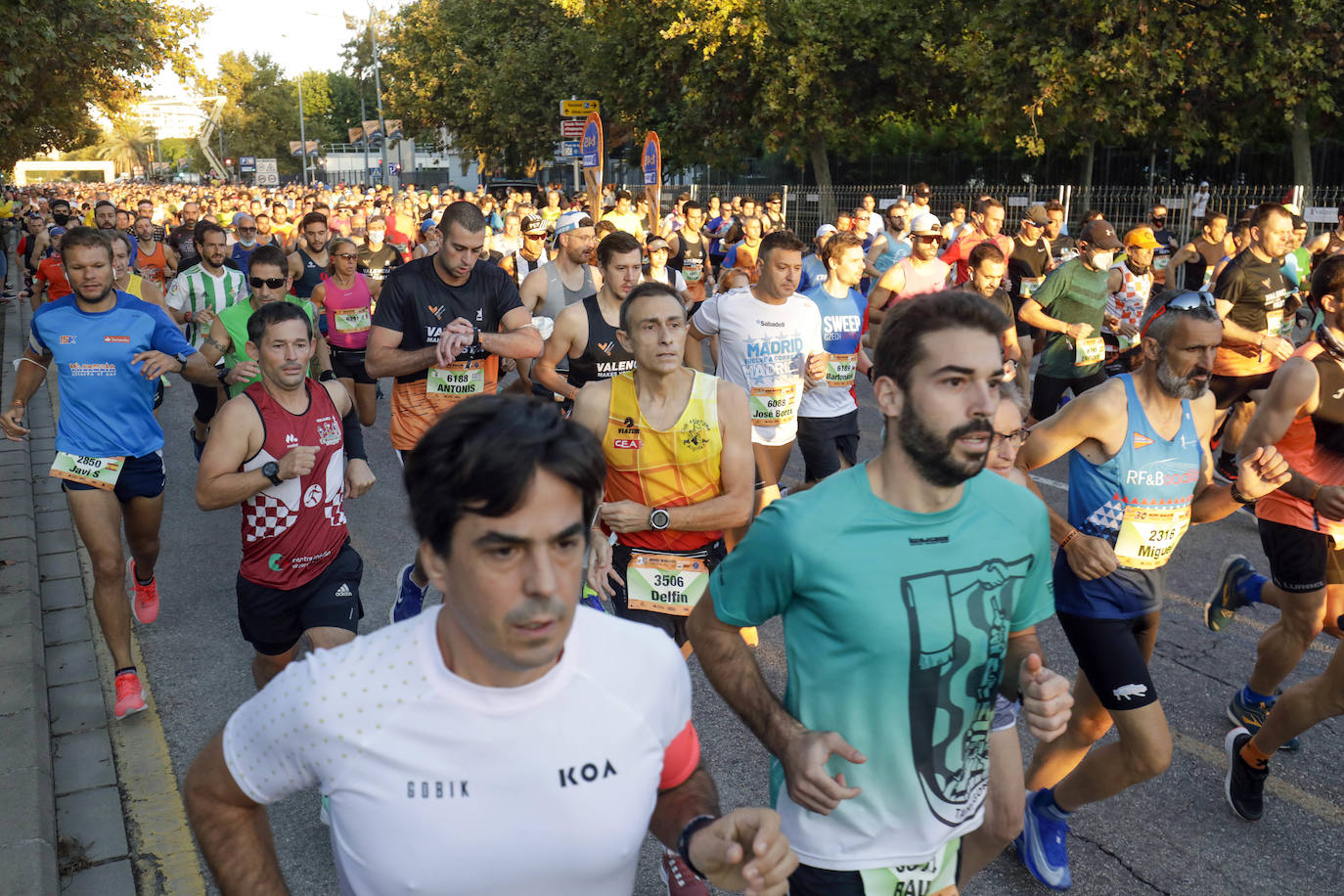 Fotos: Medio Maratón de Valencia 2021: búscate en la salida