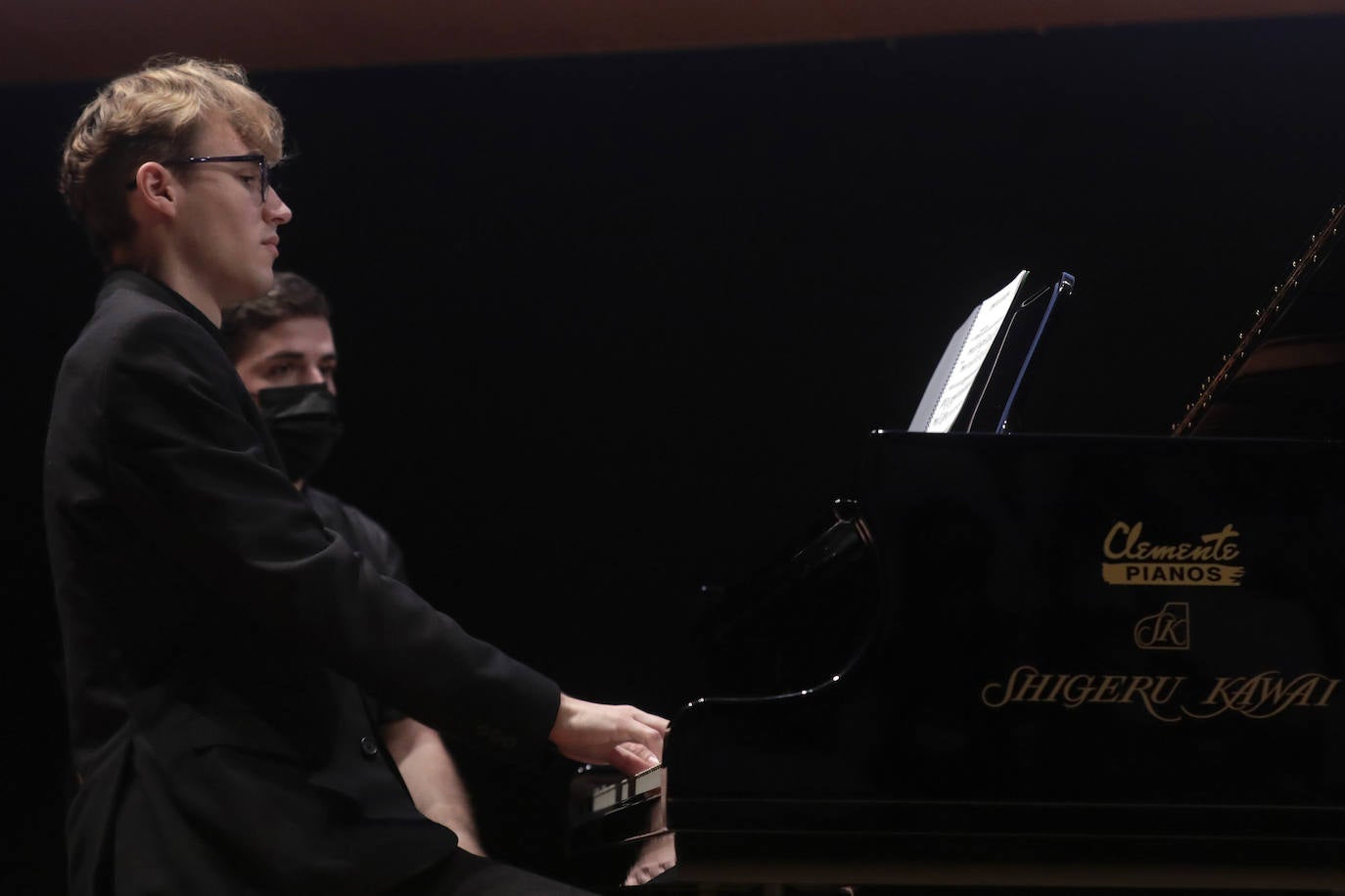 De la mano de Merche Femenía, treinta intérpretes valencianos demuestran su calidad artística en una jornada para el recuerdo 