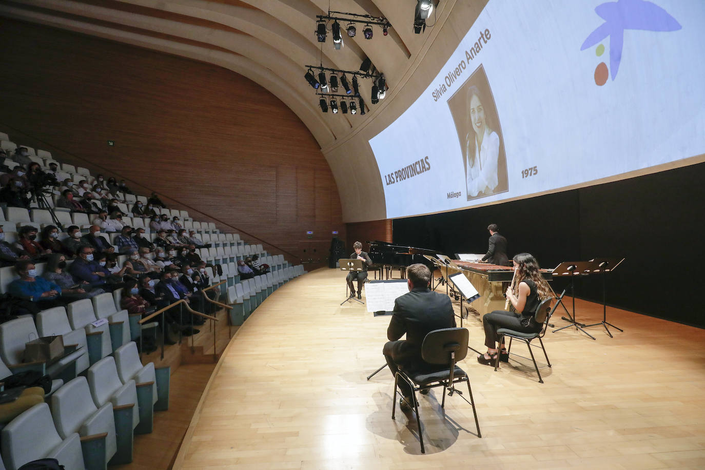 De la mano de Merche Femenía, treinta intérpretes valencianos demuestran su calidad artística en una jornada para el recuerdo 