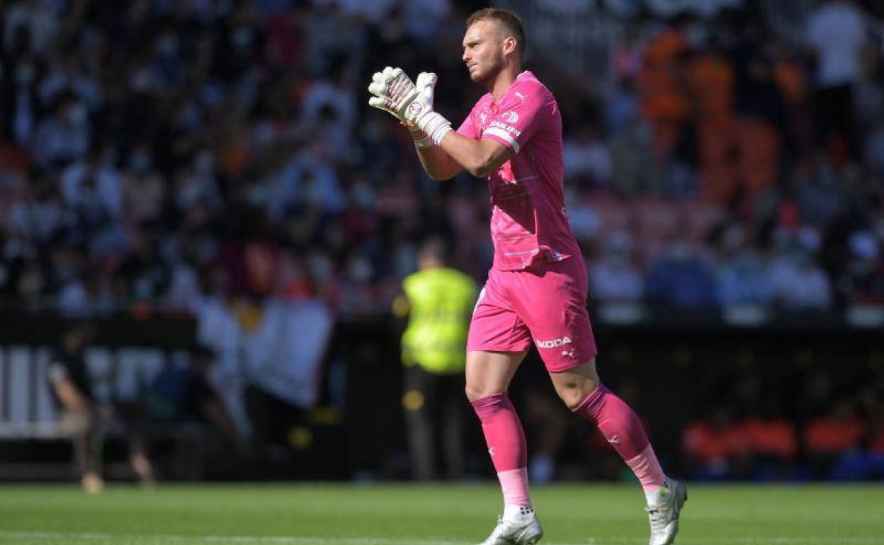 Cillessen es ahora mismo el guardameta titular para Bordalás