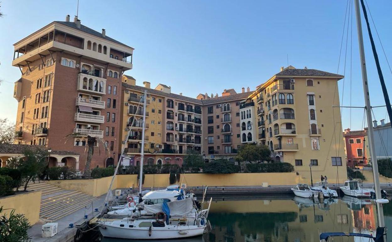 El núcleo urbano de Port Saplaya. 