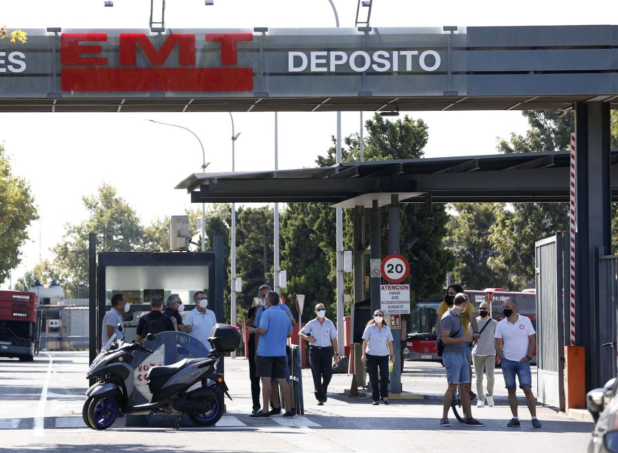 Accesos a las cocheras de la EMT en el barrio de San Marcelino. jesús signes