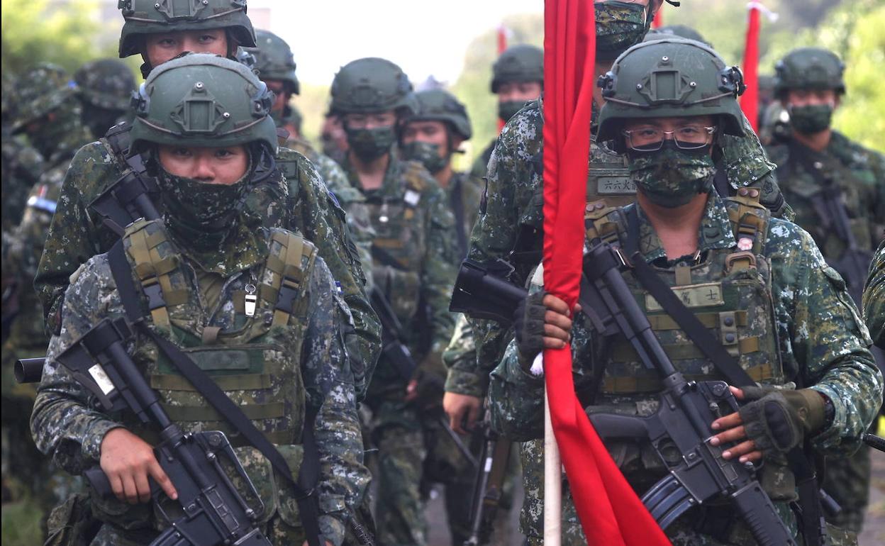 Soldados taiwaneses, durante unas maniobras en las costas del país.