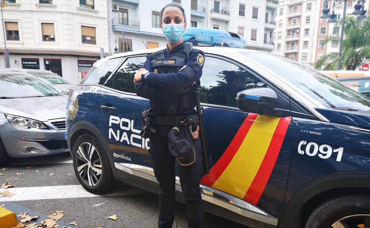 La policía en prácticas Eva Escribano que realizó el torniquete. 