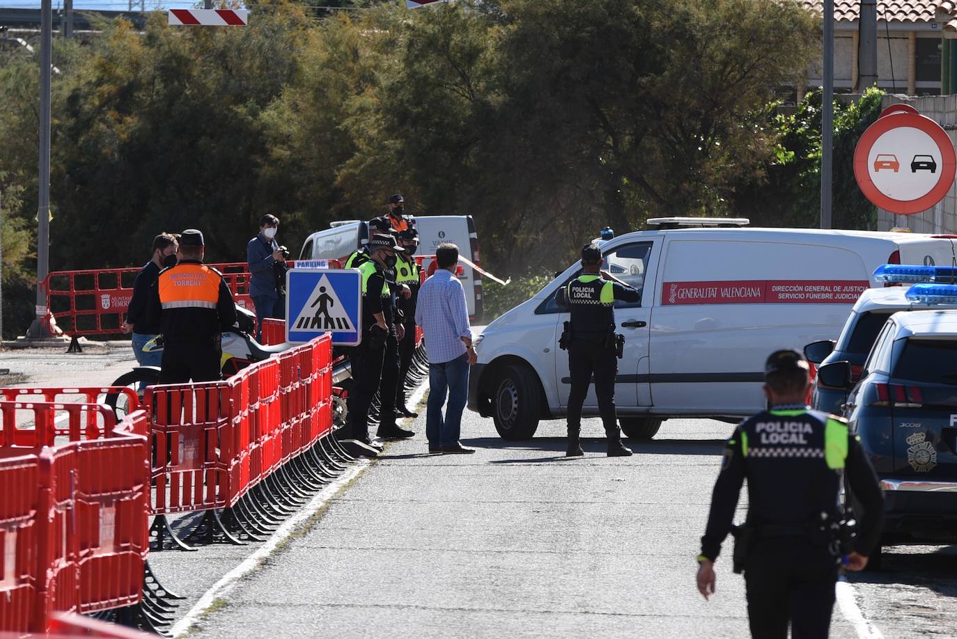 Fotos: Tiroteo en el cementerio de Torrent