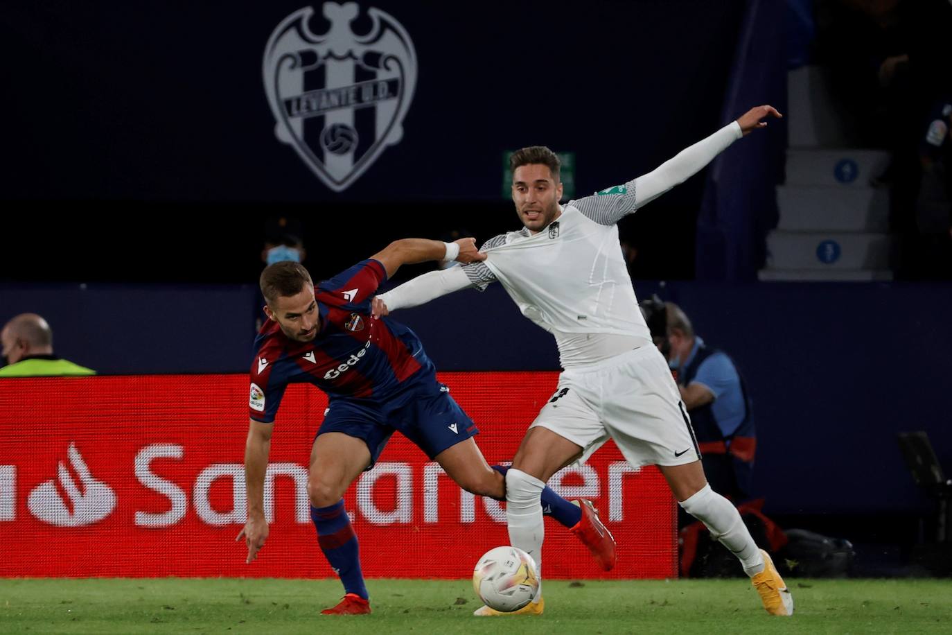 Fotos: Las mejores imágenes del Levante UD-Granada CF