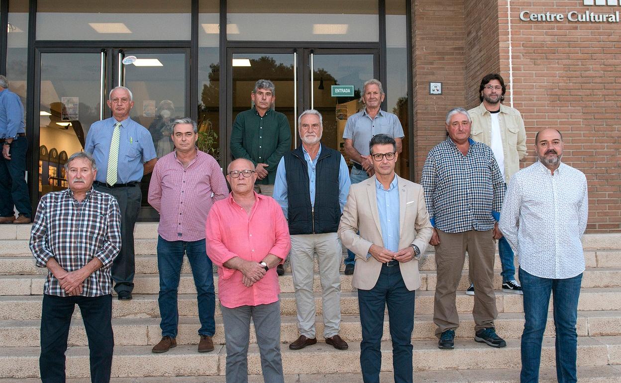 Firma entre el Ayuntamiento de Almussafes y la cooperativa.