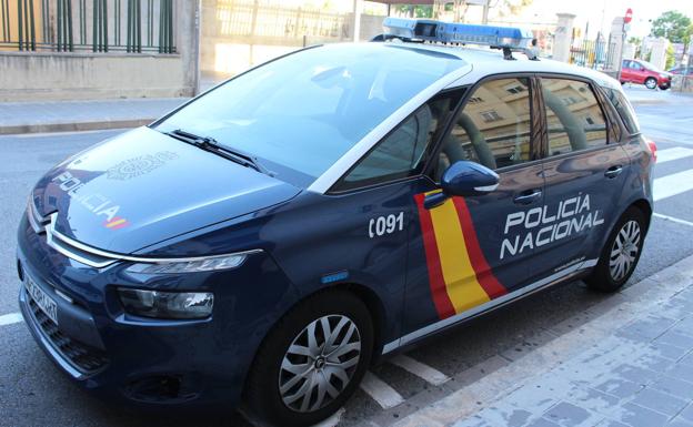 Acosa a dos compañeras de trabajo en el centro de Valencia y le pide a una por whatsapp mantener relaciones sexuales