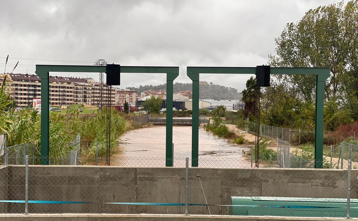 Canal de Les Basses de Alzira. 