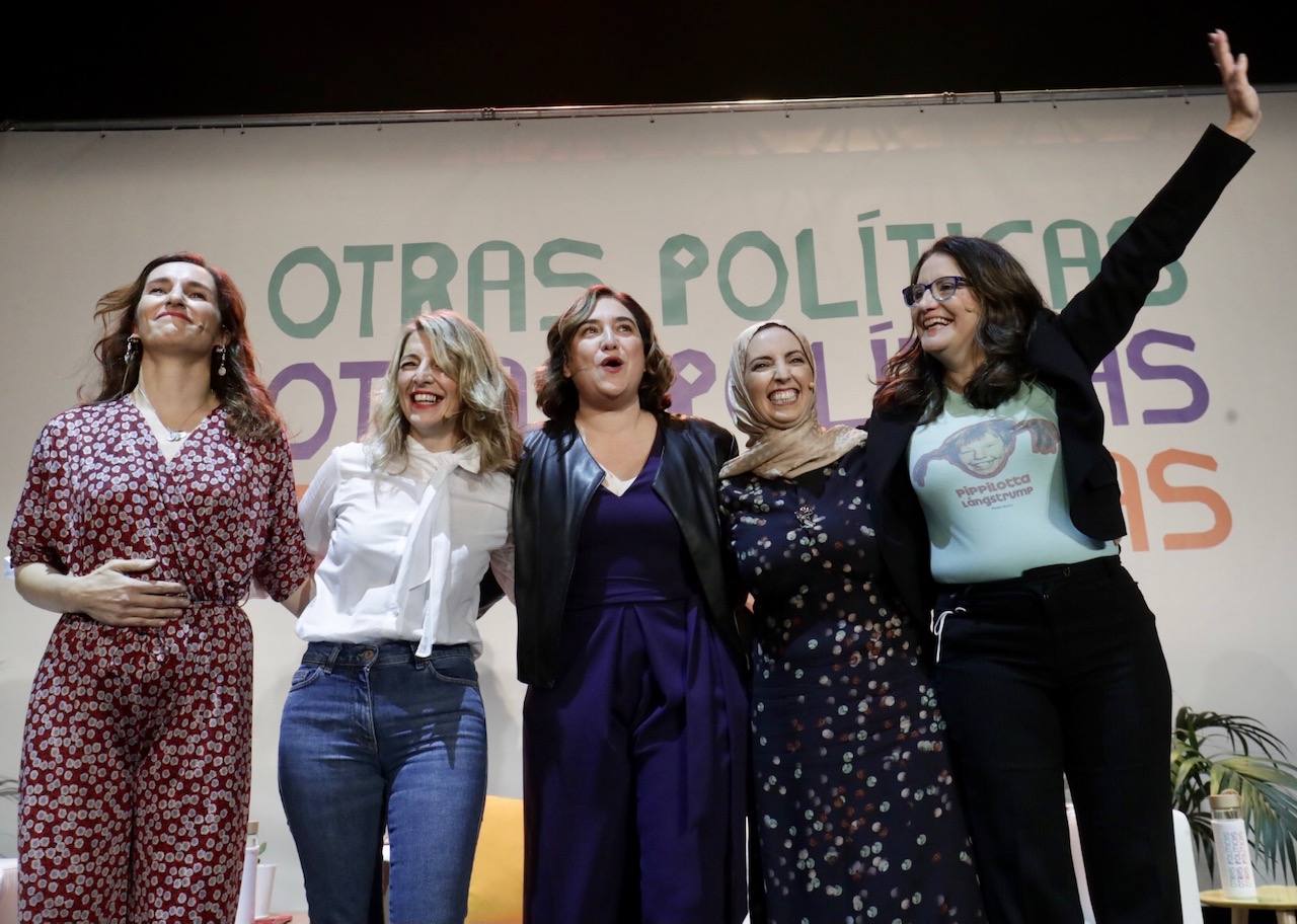 Fotos: Acto en Valencia de Yolanda Díaz, Mónica Oltra y Ada Colau