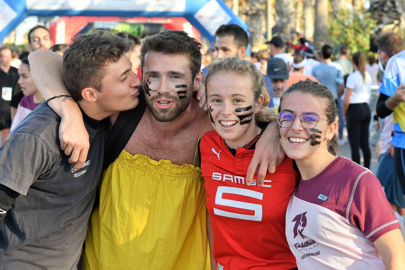 Fotos: Búscate en la meta de la 15K Valencia Abierta al mar (2)