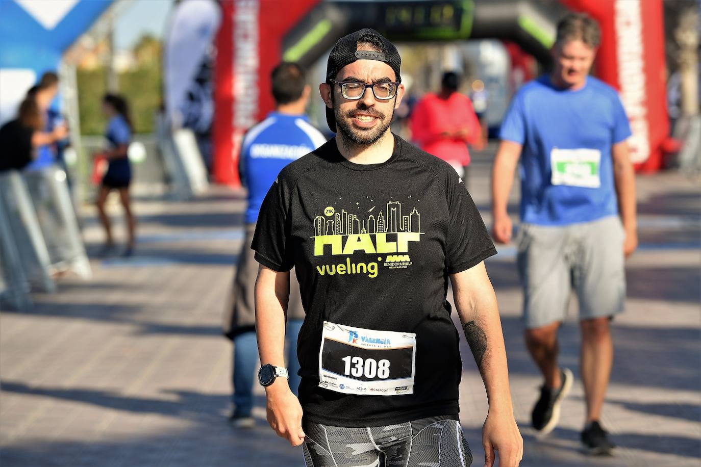 Fotos: Búscate en la meta de la 15K Valencia Abierta al mar (2)