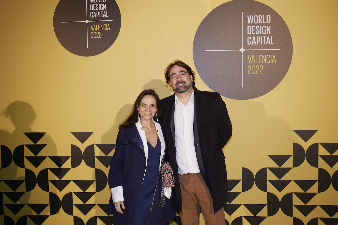 Valencia Capital del Diseño ya es una realidad. La gala de presentación del programa que ha tenido lugar este martes por la noche en Les Arts celebra la puesta en marcha de la iniciativa, financiada por el Ayuntamiento, la Generalitat y la Diputación. Al evento han acudido Bertrand Derome, director general de la Organización Mundial del Diseño y autoridades como el presidente Ximo Puig; el presidente de la Diputación de Valencia, Toni Gaspar y el alcalde de Valencia, Joan Ribó.