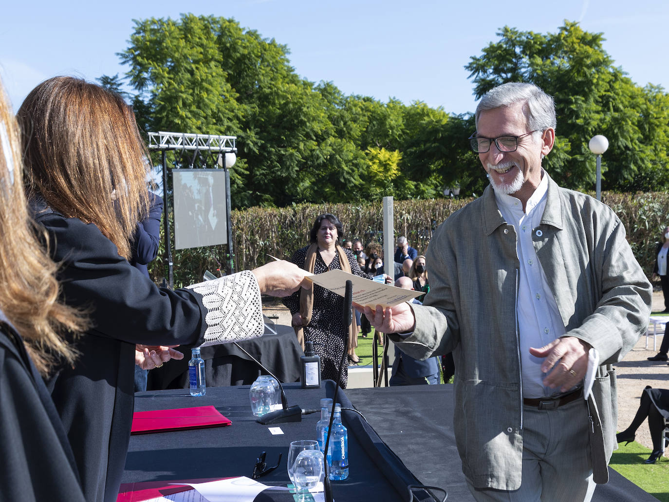 Este sábado fue una jornada de celebración en la Masia Xamandreu con la jura de nuevos letrados y con el acto de homenaje de los 25 años de colegiación del Ilustre Colegio de Abogados de Valencia (ICAV).