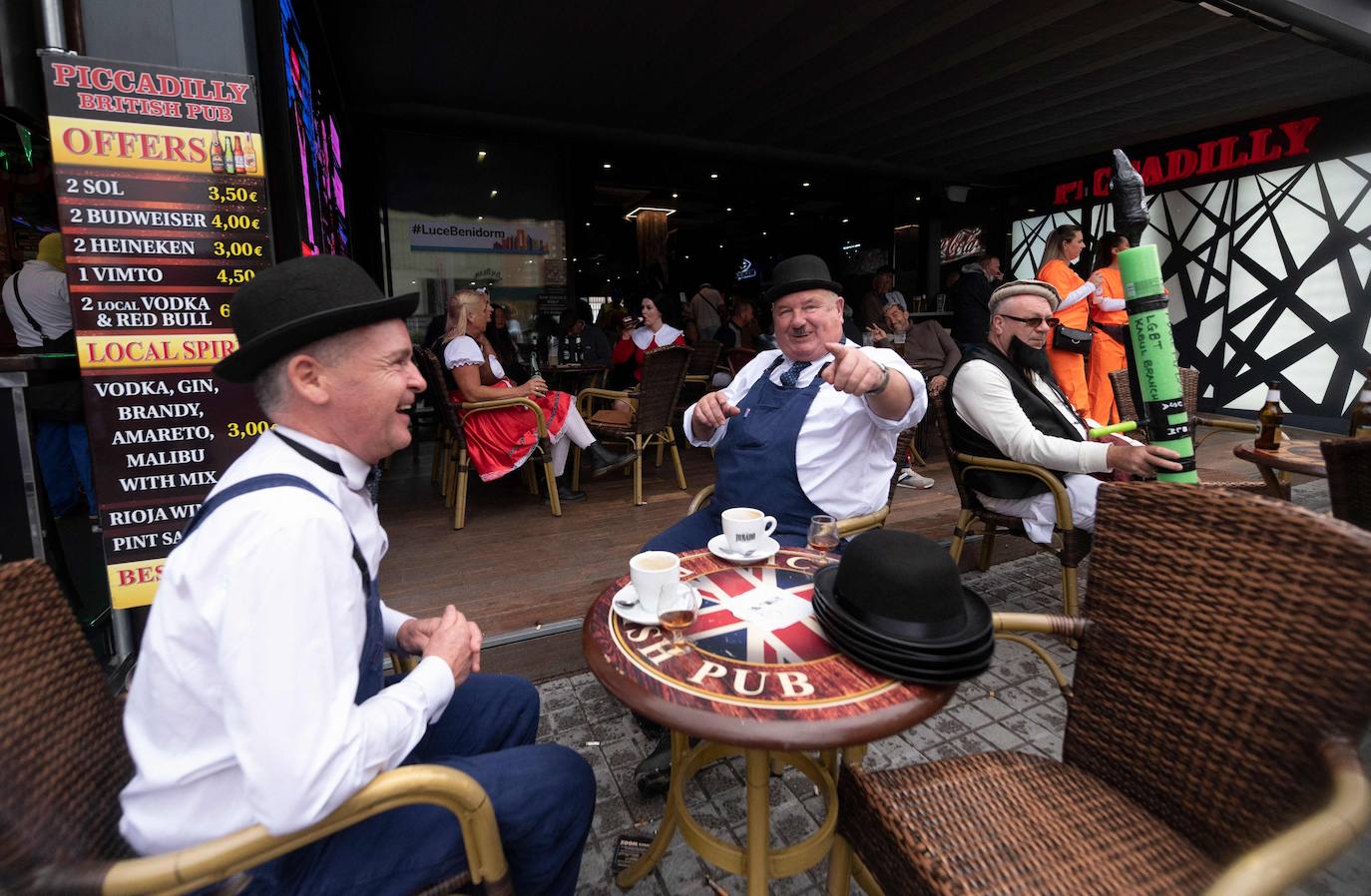 Fotos de Benidorm: Las ganas de fiesta vuelven a Benidorm