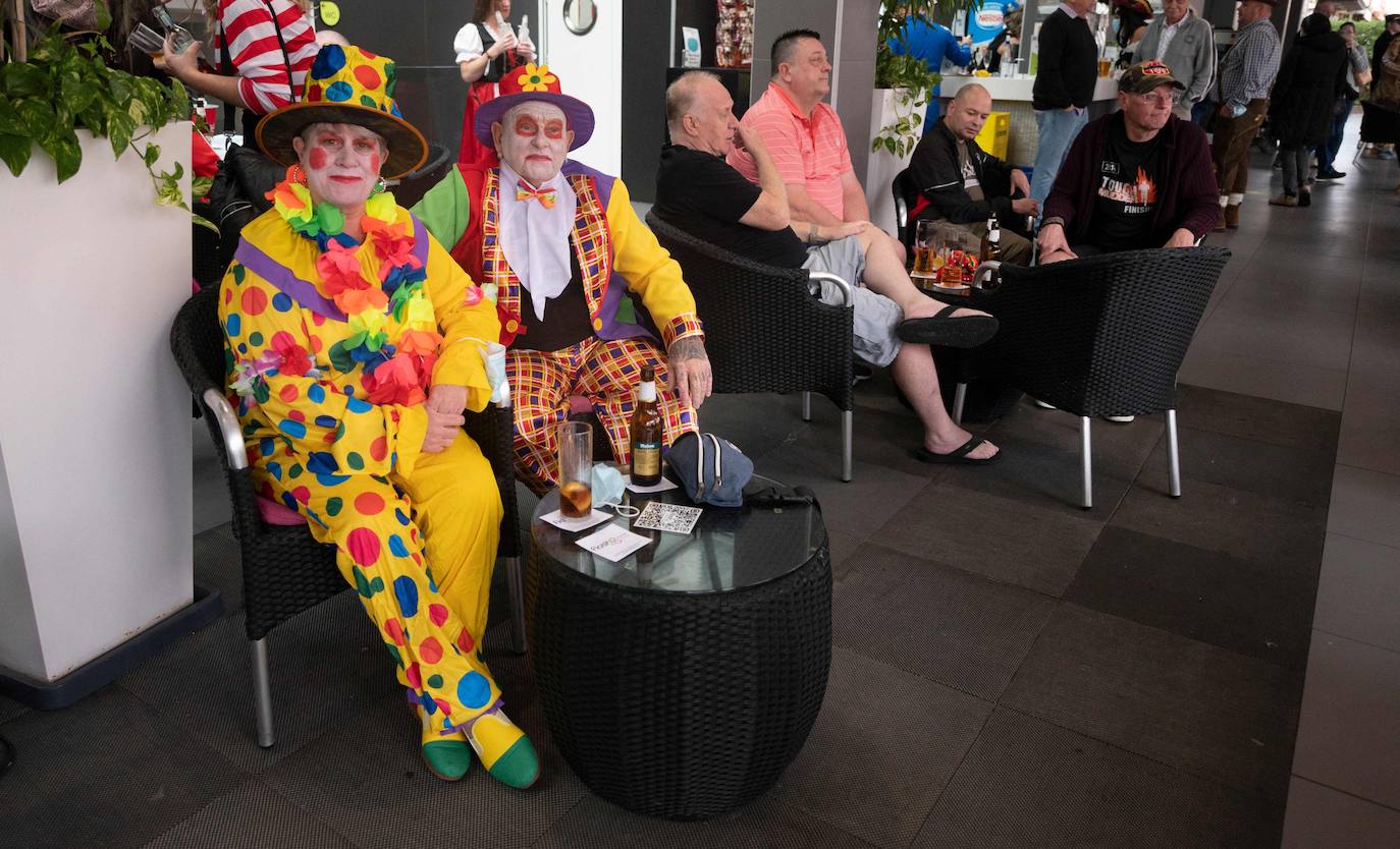 Fotos de Benidorm: Las ganas de fiesta vuelven a Benidorm