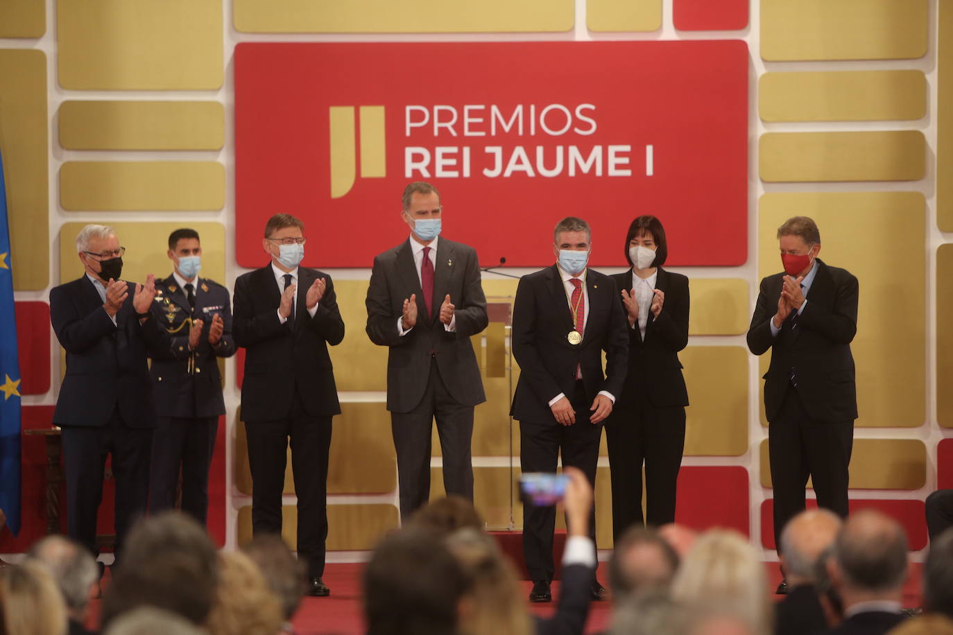 Los Premios Jaume I se entregan en Valencia, donde ha acudido en 2021 el Rey Felipe VI. 