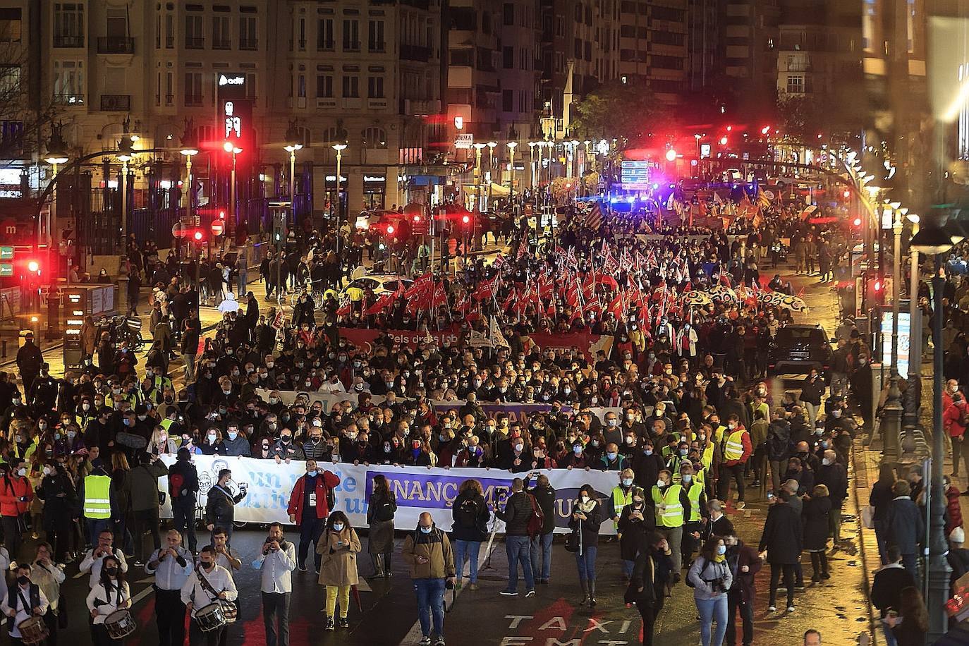 Fotos: Manifestación en Valencia contra la infrafinanciación de la Comunitat