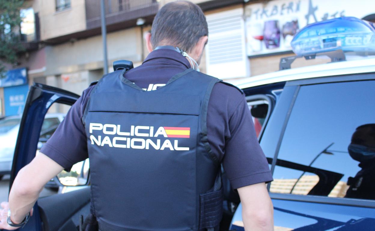 Un policía nacional en una imagen de archivo. 