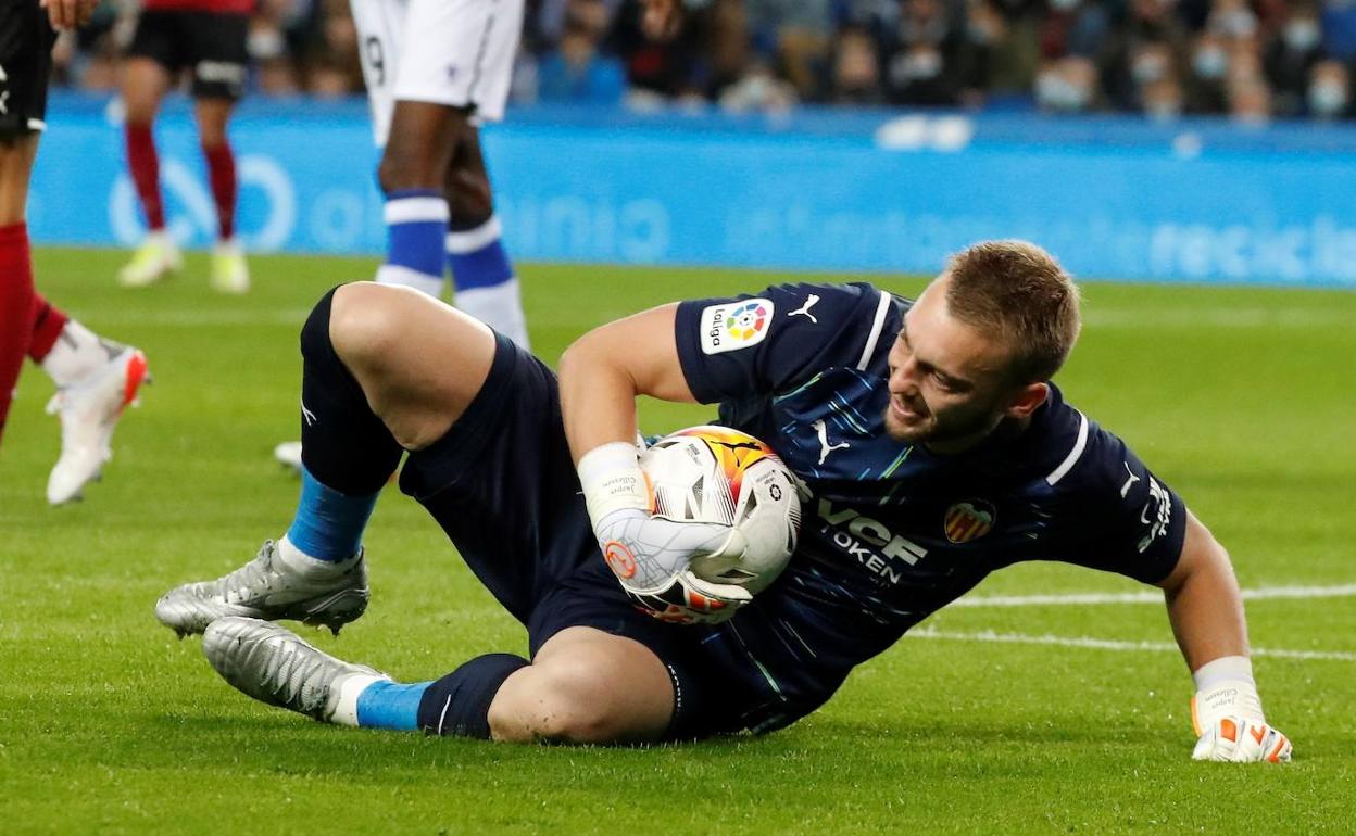 Jasper Cillessen, durante el partido de ayer ante la Real Sociedad