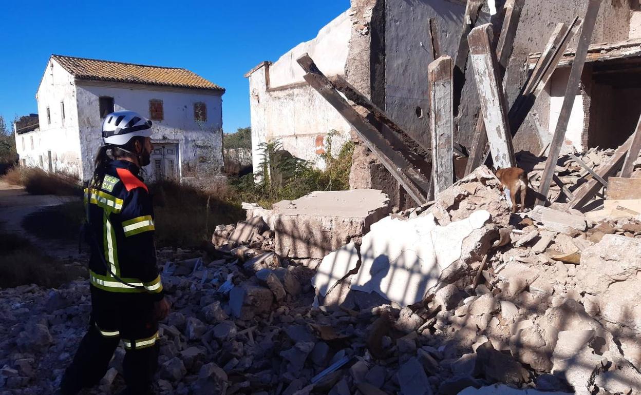 Alquería de Campanar desplomada. 