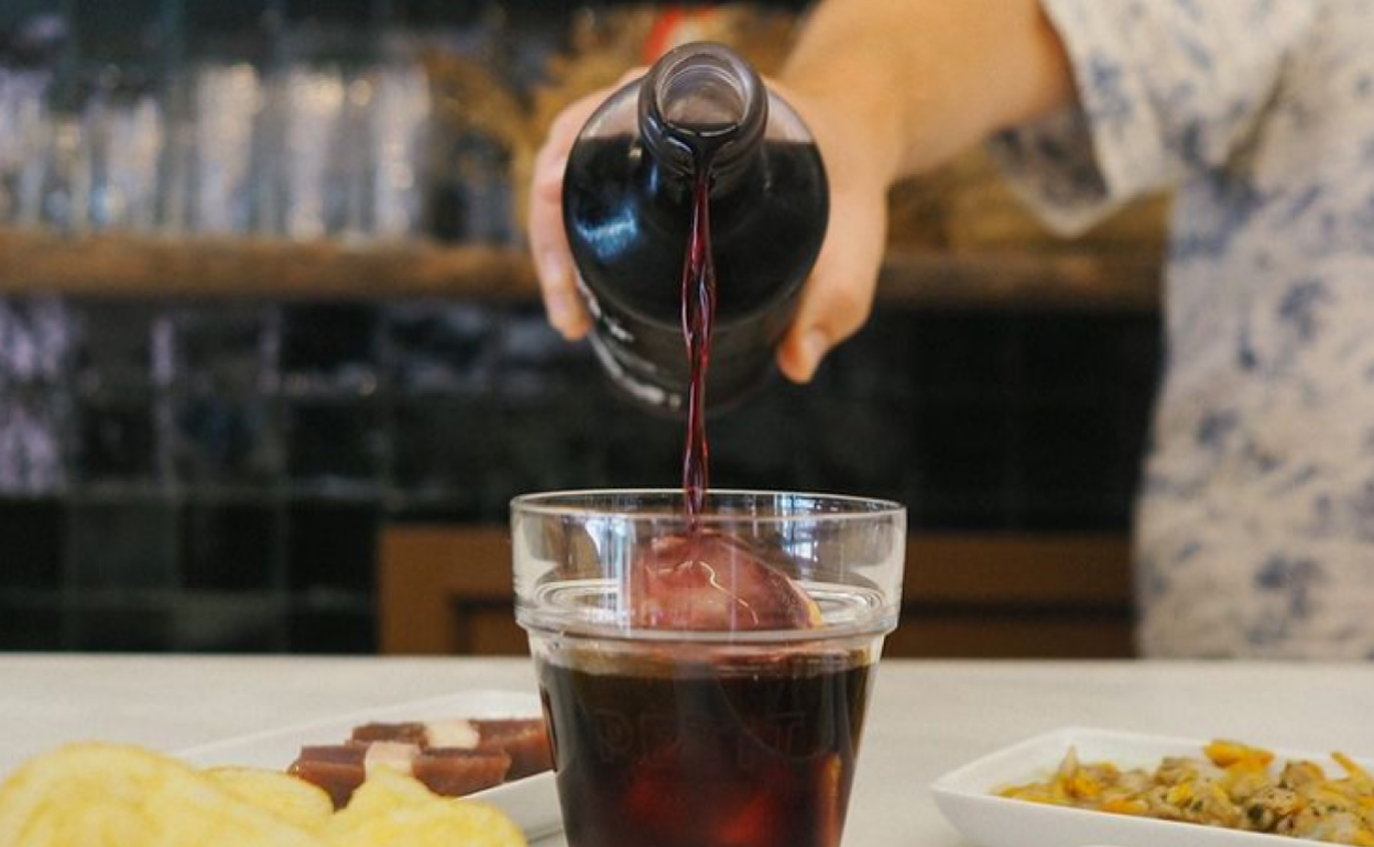 Vaso de vermut de la Bodega Anyora.