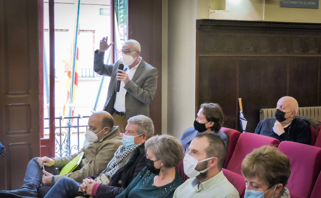 El alcalde de Alboraya, Miguel Chavarría, en la reunión, con otros primeros ediles de la comarca. 