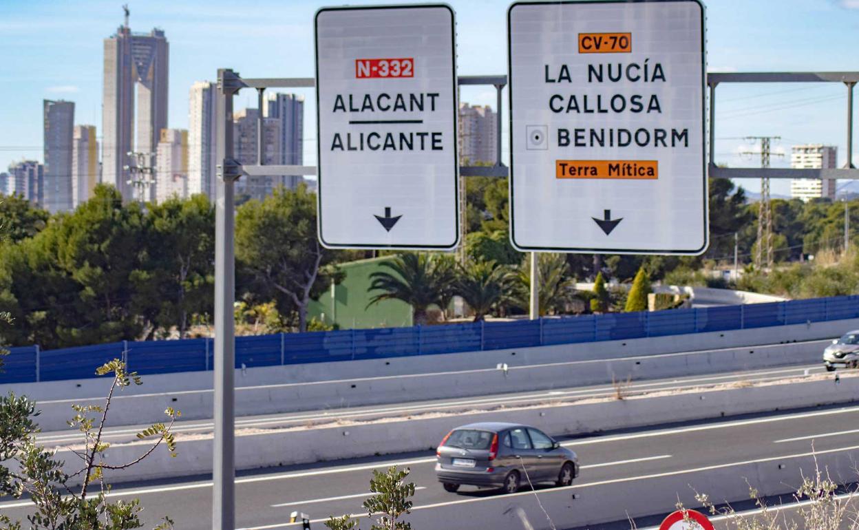 La N-332 a su paso por la capital turística de la Costa Blanca