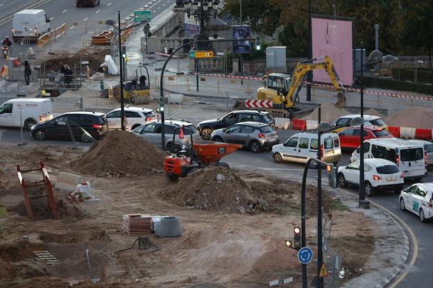 Los atascos se agravan por las obras en las grandes avenidas de Valencia