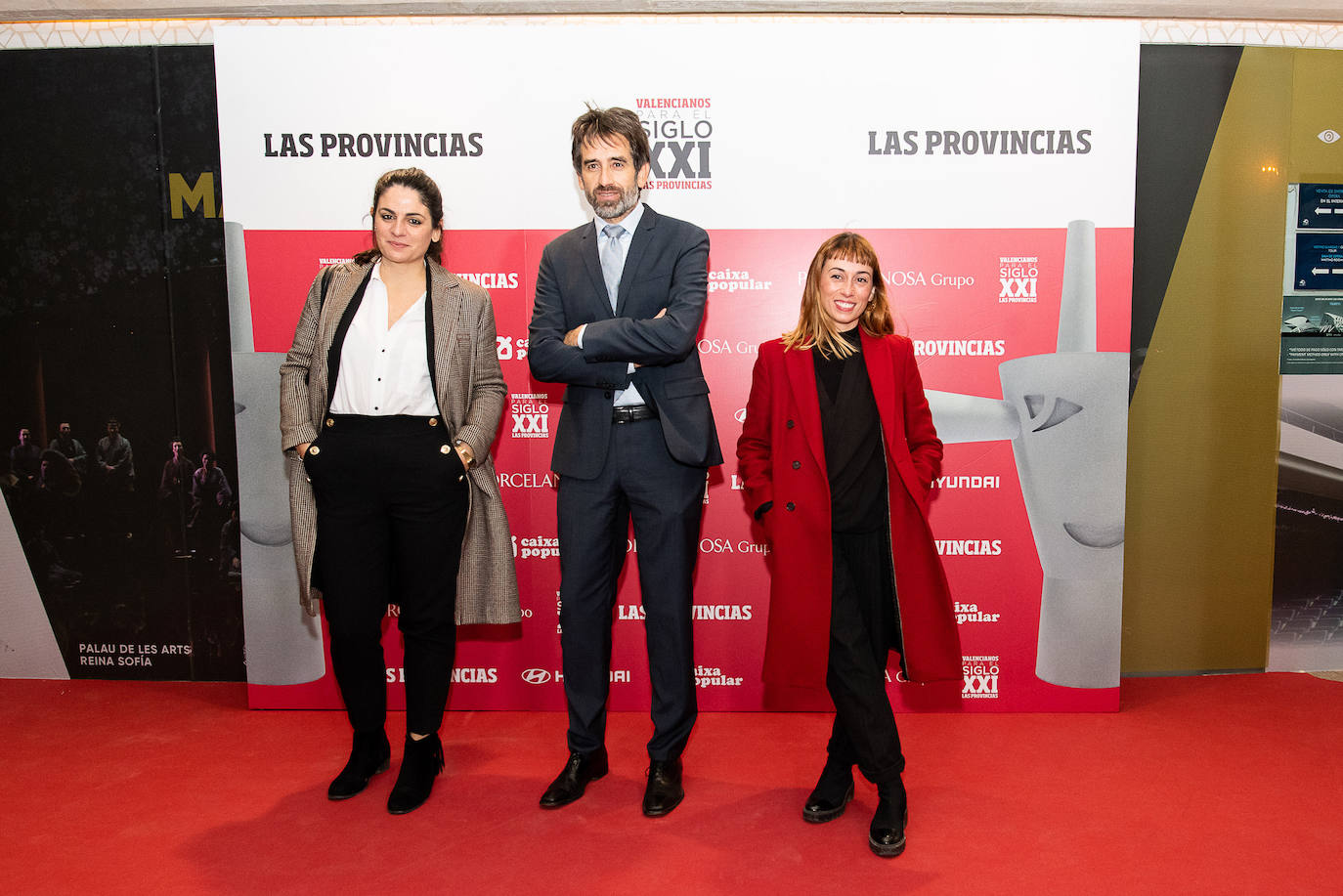 La directora de la Cabina, Sara Mansanet, el director adjunto de Audiovisual, José Luis Moreno, y Alexia Guillot, también de la Cabina.