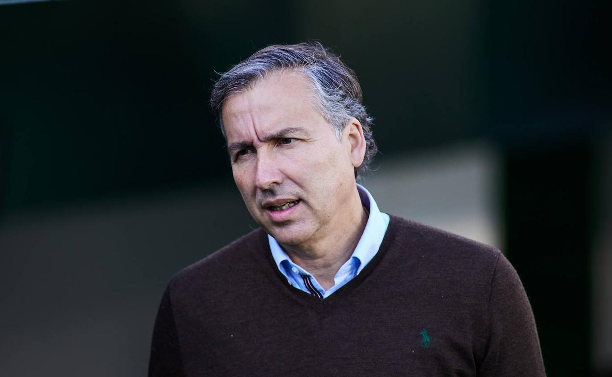 Javier Pereira, durante el partido ante el Betis en el Benito Villamarín