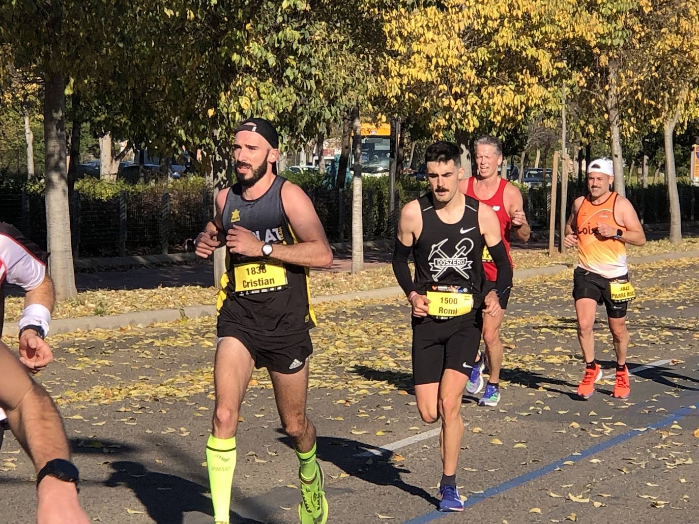 Tras pasar por el centro de la ciudad los participantes llegaban al entorno del Bioparc para comenzar el último tramo de la carrera.