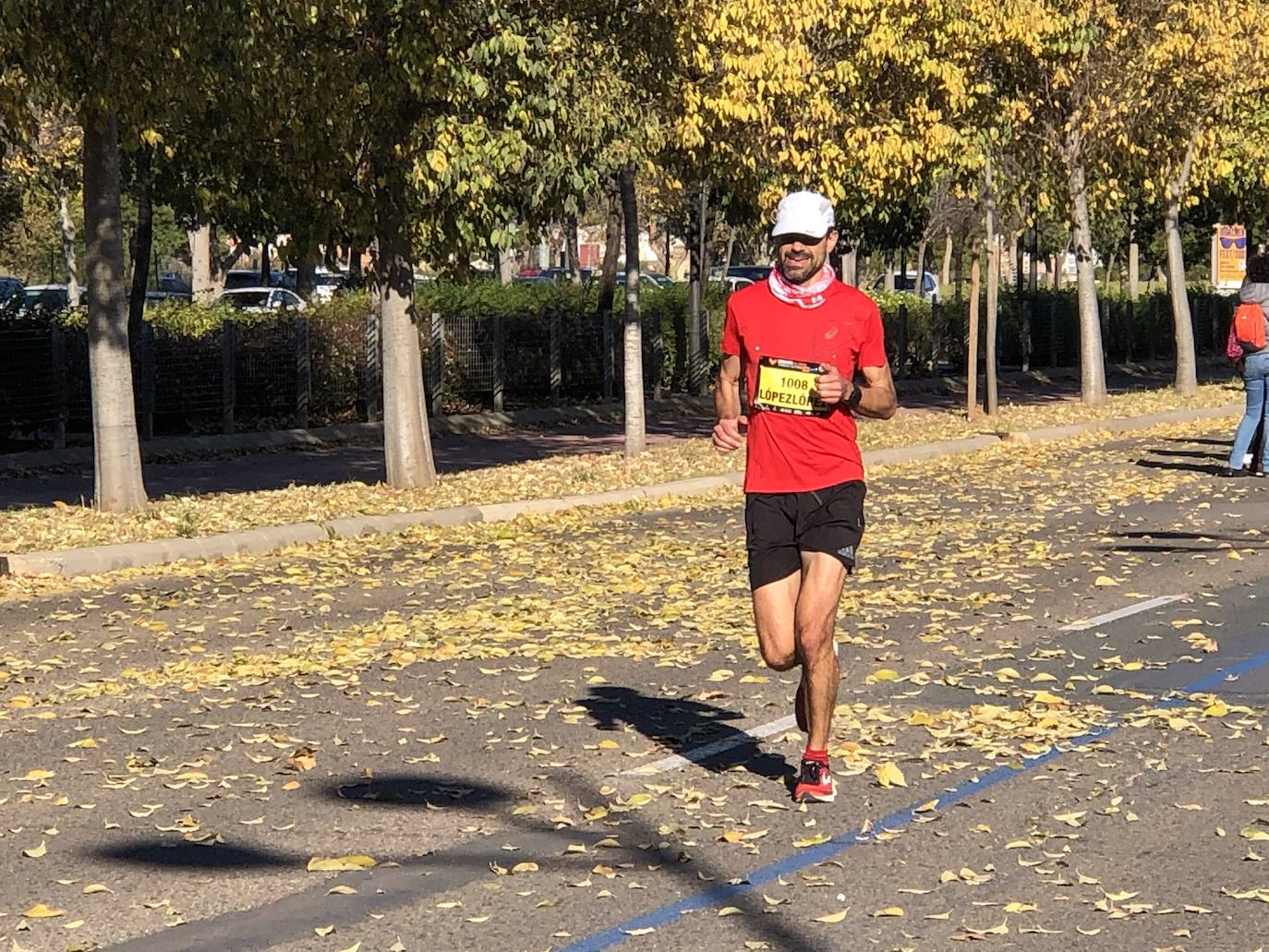 Los corredores encaran el último tramo del recorrido.