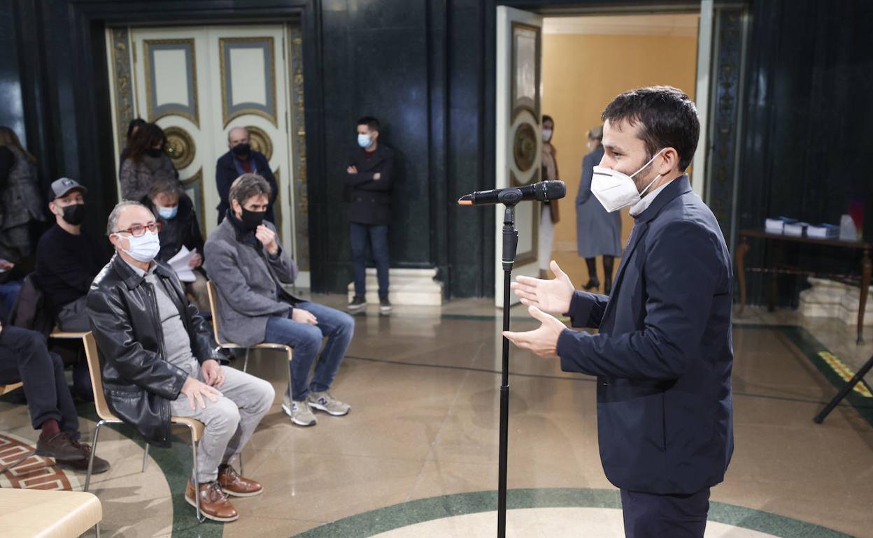 Vicent Marzà durante un acto sobre los premios Berlanga. 