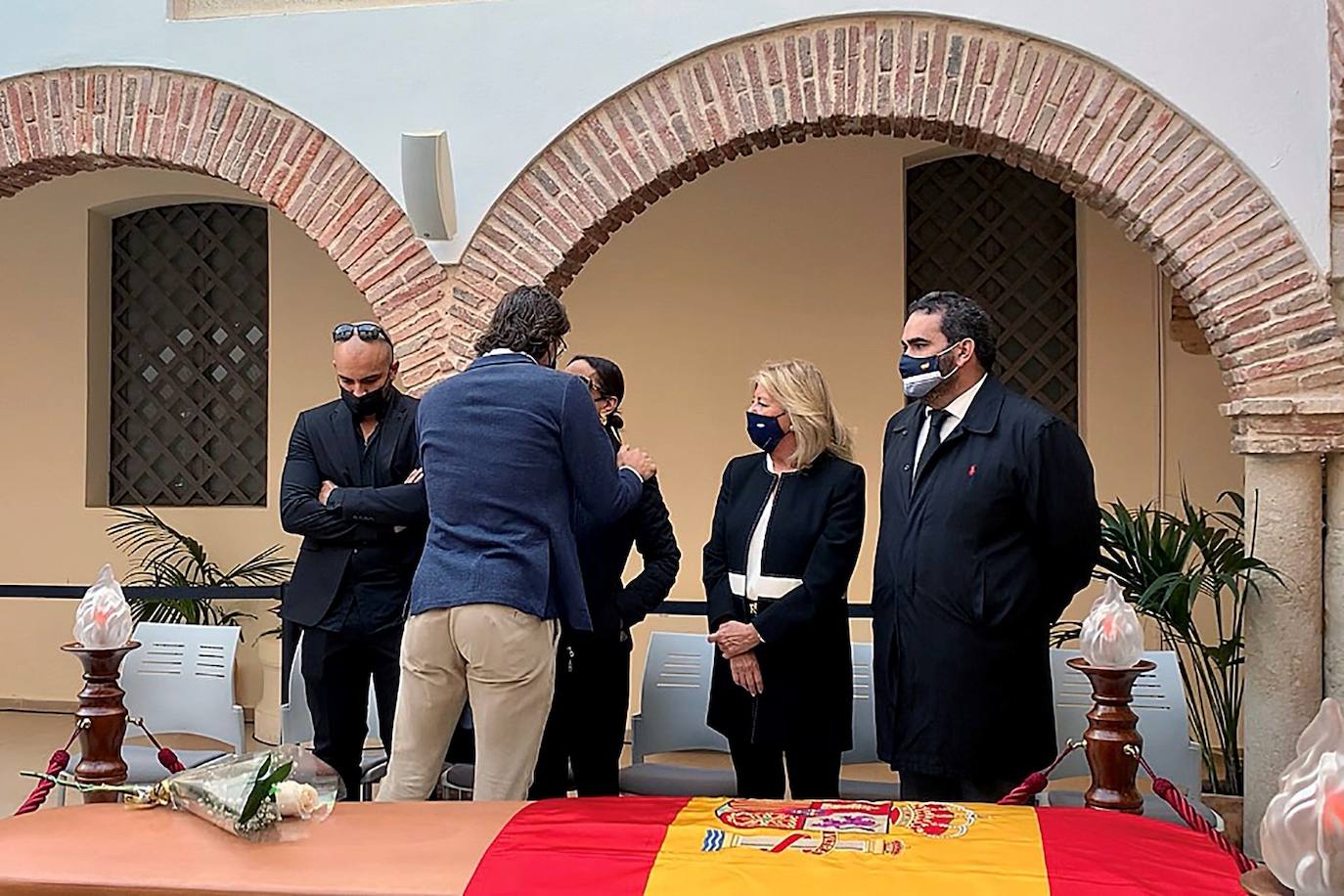 Fotos: Capilla ardiente de Manolo Santana | Compañeros y amigos despiden a la leyenda del deporte