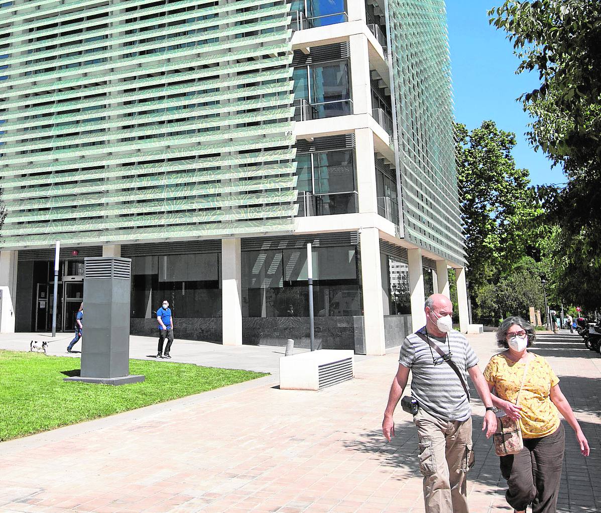 Oficinas de la Generalitat, en el complejo administrativo 9 d'octubre