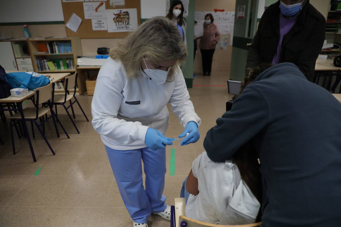 Inicio de la campaña de vacunación infantil contra el covid en menores de 12 años en los colegios de la Comunitat Valenciana. 